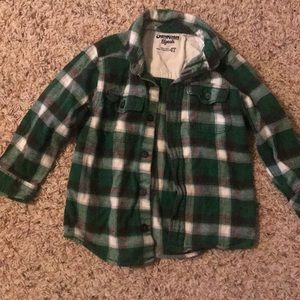 6/25 🌺SALE Oshkosh boys size 4T flannel